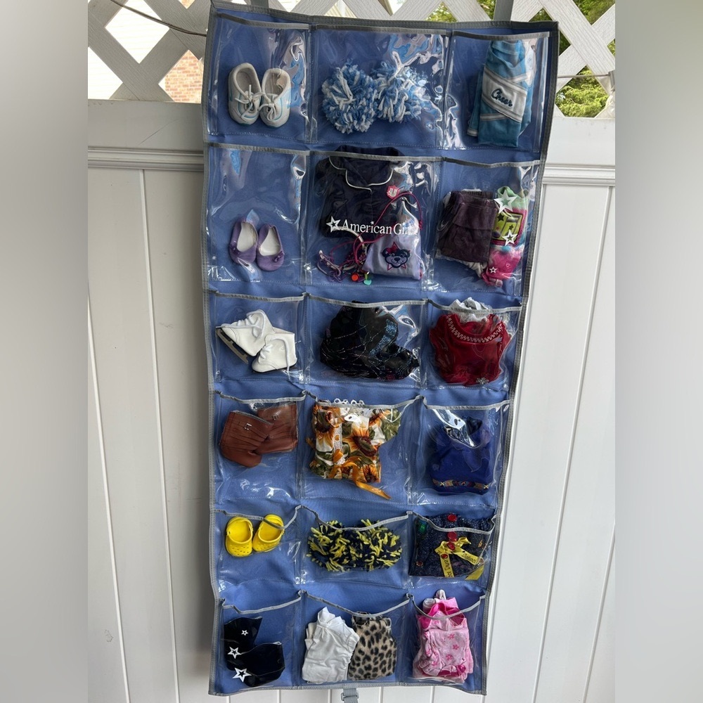 American Girl Purple Organizer with Multiple Compartments & Multiple Outfits